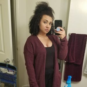 Meet your Posher, April